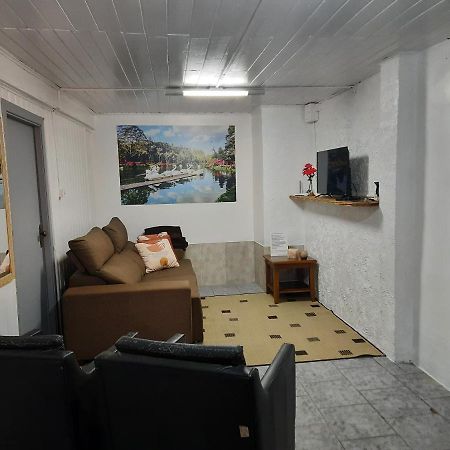 Apartamento a 1 km da Rua Coberta Appartamento Gramado Esterno foto